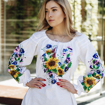 Women's embroidered blouse with a floral embroidery design