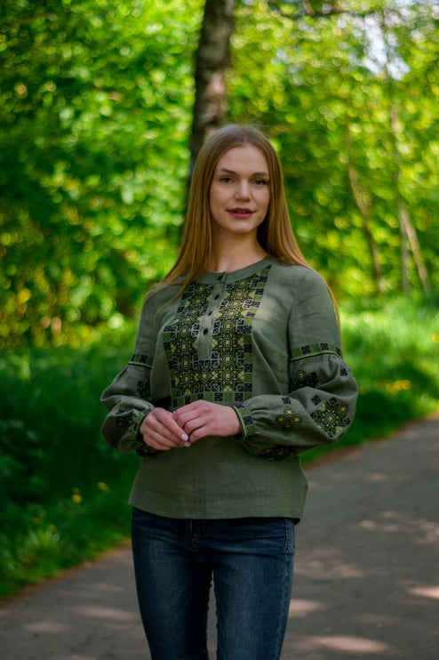 Ukrainian vyshyvanka modern blouse