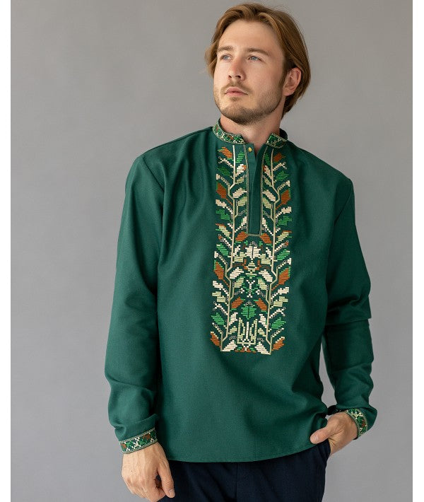 Men's embroidered shirt with oak embroidery