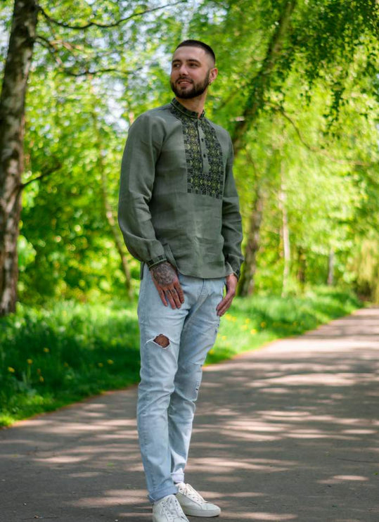 Men's vyshyvanka shirt with a linen