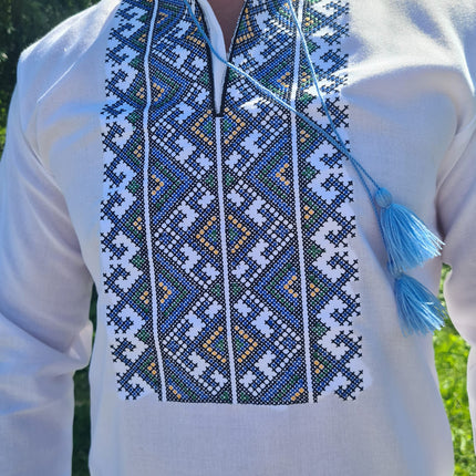 Vyshyvanka men ukrainian traditional clothes