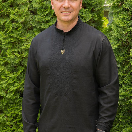 Stylish men's single-color embroidered shirt with the emblem of Ukraine