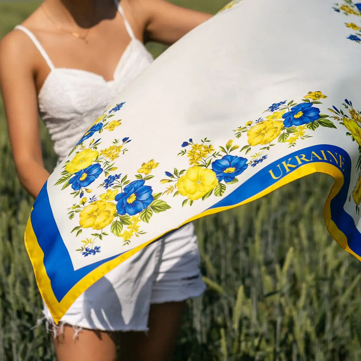 Ukrainian shawl in patriotic colors