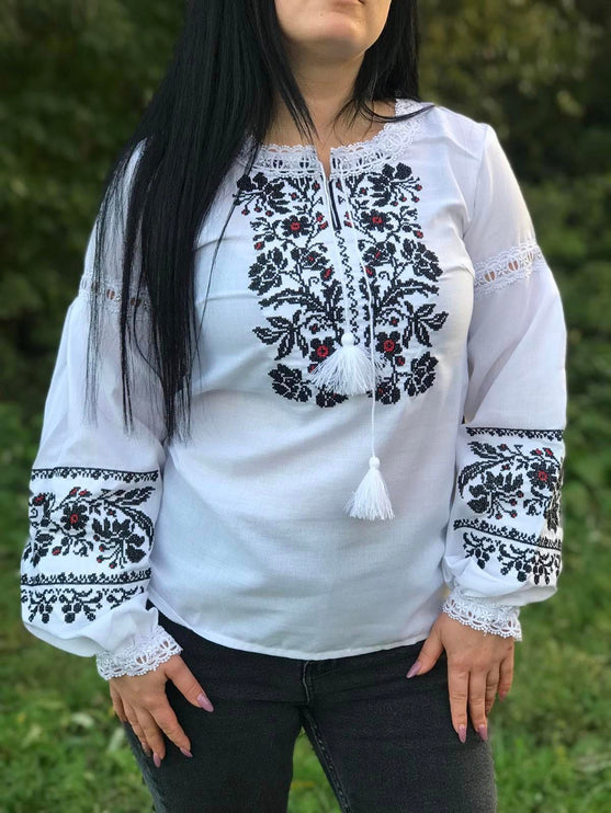 Ukrainian embroidered linen blouse with lace