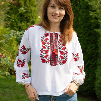 Ukrainian women's vyshyvanka