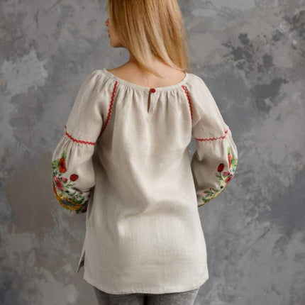 Women's blouse with sunflower embroidery