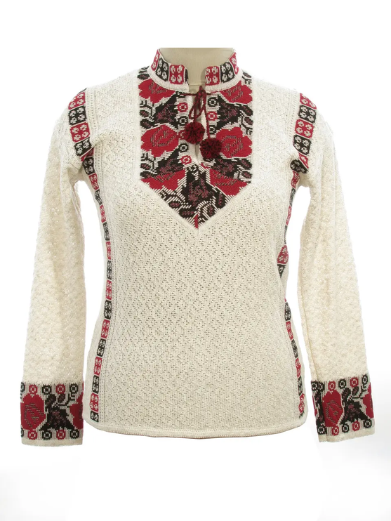 Women's crocheted embroidered blouse in an ethnic style