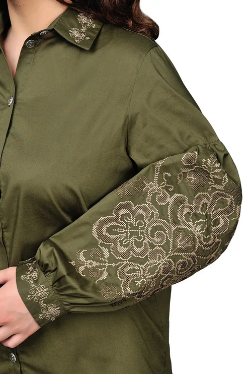 Women's embroidered Ukrainian blouse with buttons