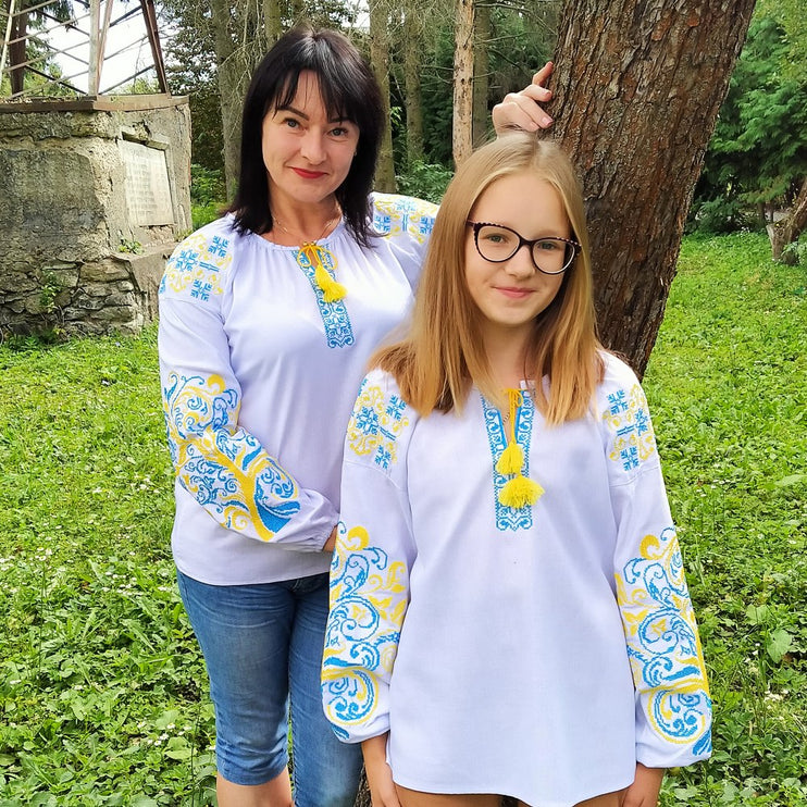 Women's embroidered blouse with yellow and blue embroidery