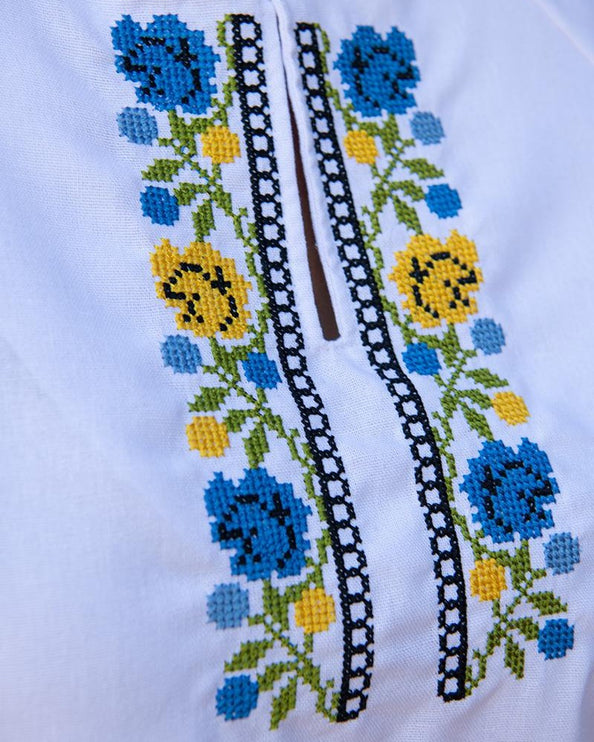 Women's vyshyvanka in national colors