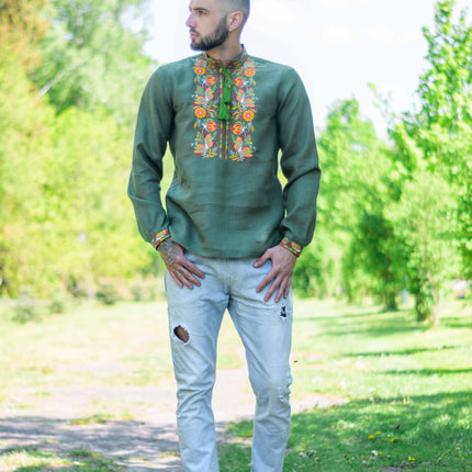 Men's linen embroidered shirt with long sleeves