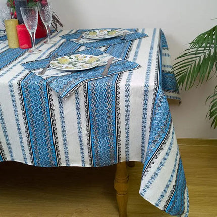 Ukrainian tablecloth with traditional pattern and 6 napkins